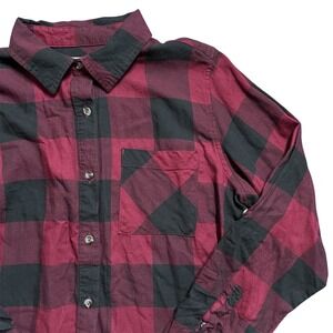 Magellan Outdoors Womens Flannel Shirt Red Black Plaid Button Down‎ Roll Tab M